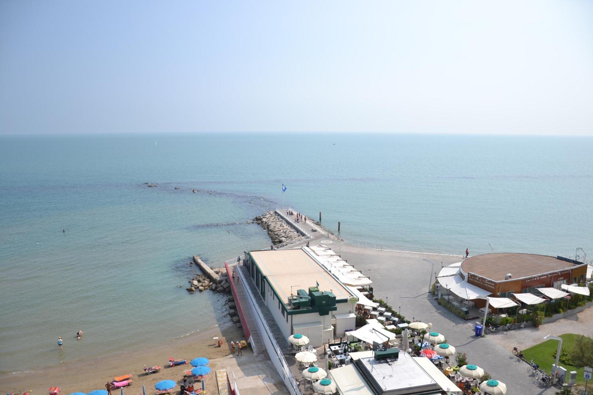 Perticari Hotel Pesaro Exterior photo