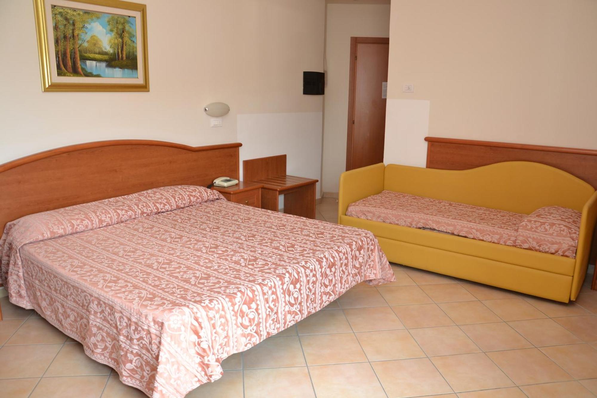 Perticari Hotel Pesaro Exterior photo