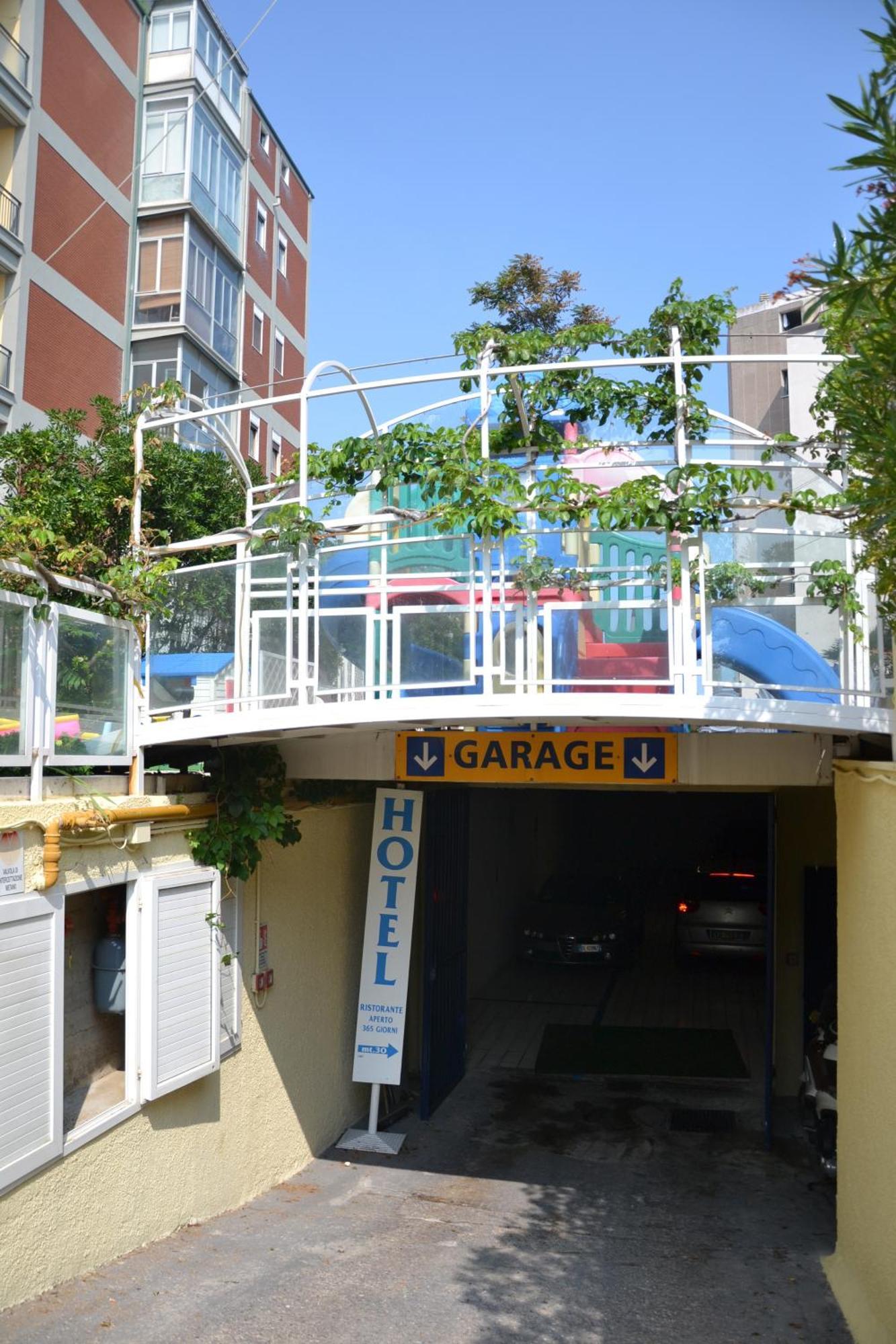 Perticari Hotel Pesaro Exterior photo